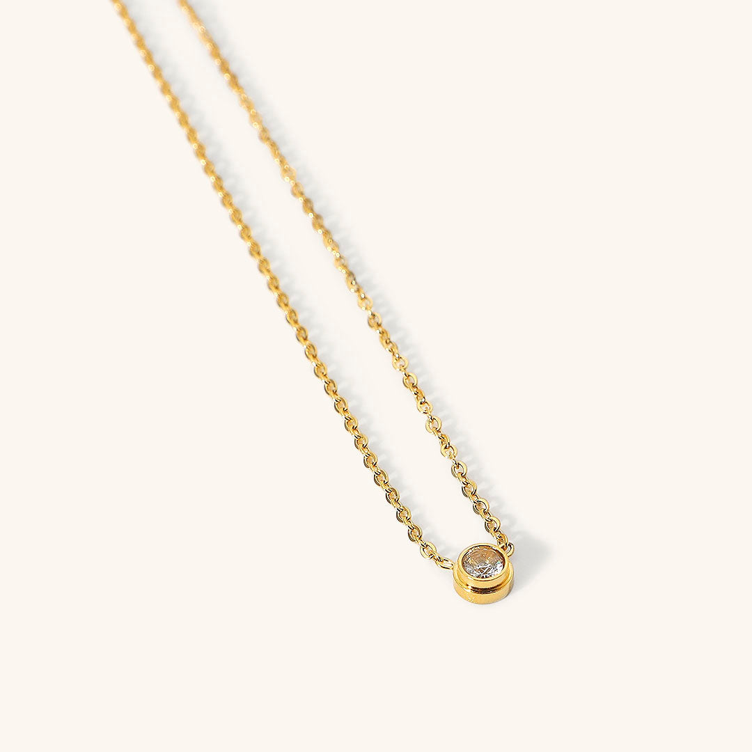 Gold Kira Necklace with Elegant Design