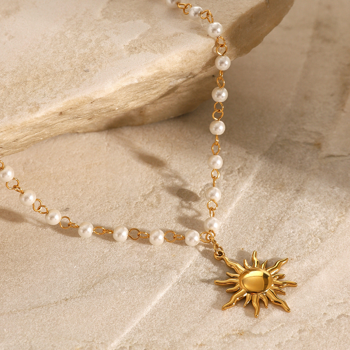 Sun Pearl Necklace with Elegant Design