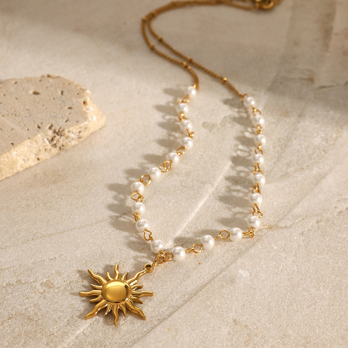 Sun Pearl Necklace with Elegant Design