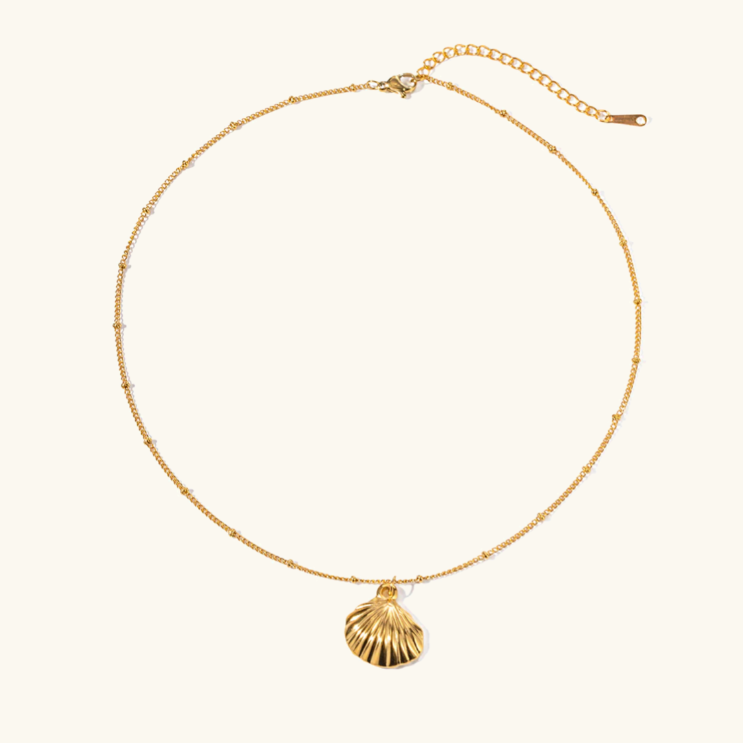 Gold Edna Necklace with Elegant Design