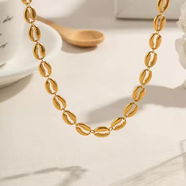 Gold Seashell Pendant Necklace for Women