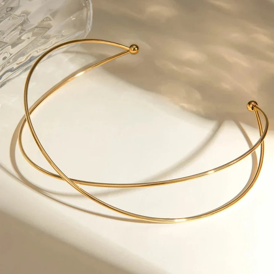 Gold Chelsea Necklace with Elegant Design