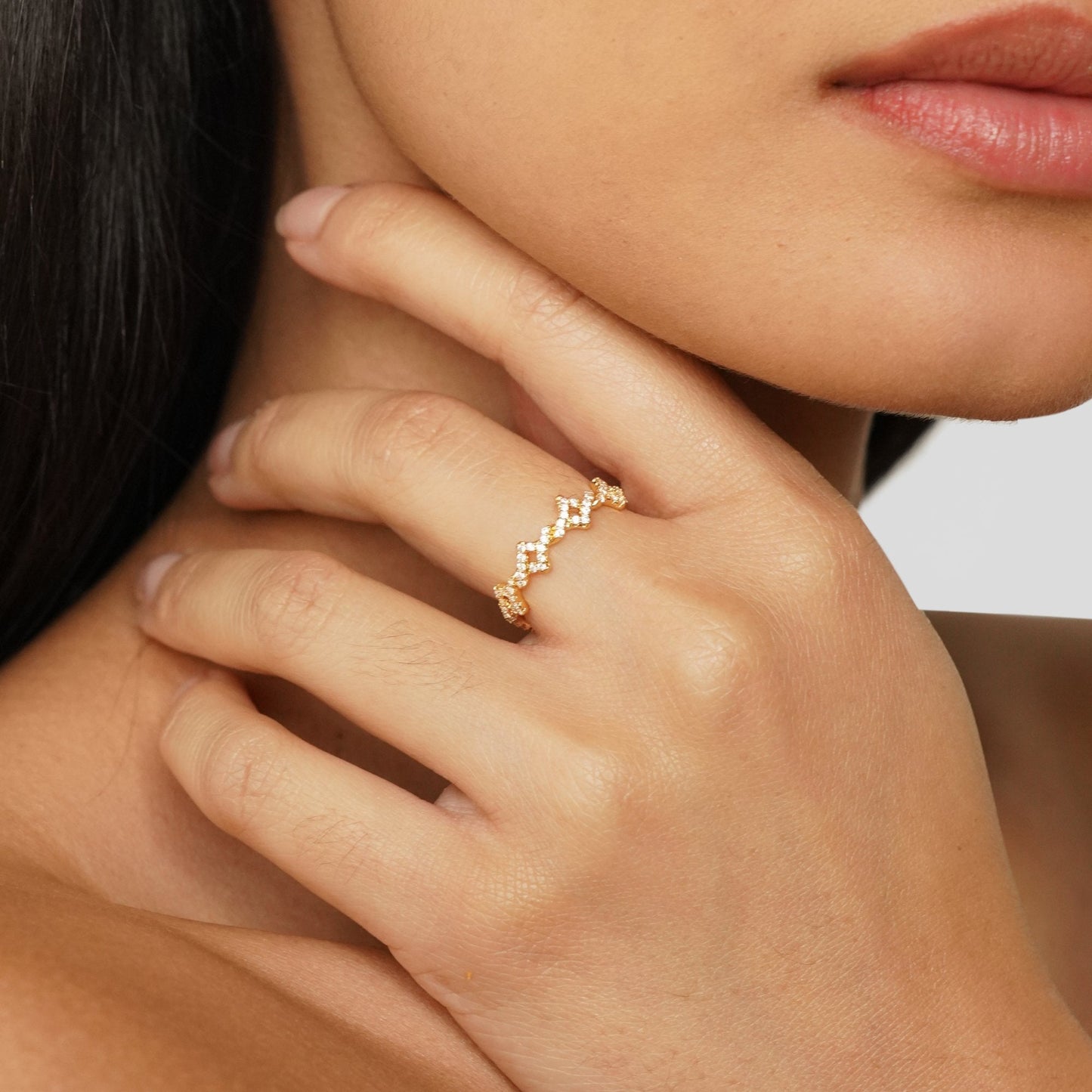 Twisted Crystal Crown Ring Design