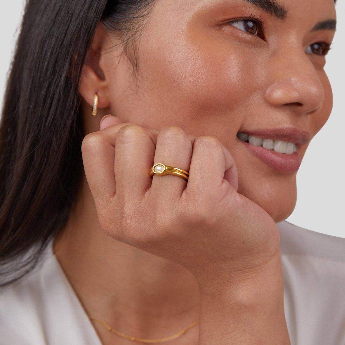 Chunky Pearl 18K Gold Statement Ring