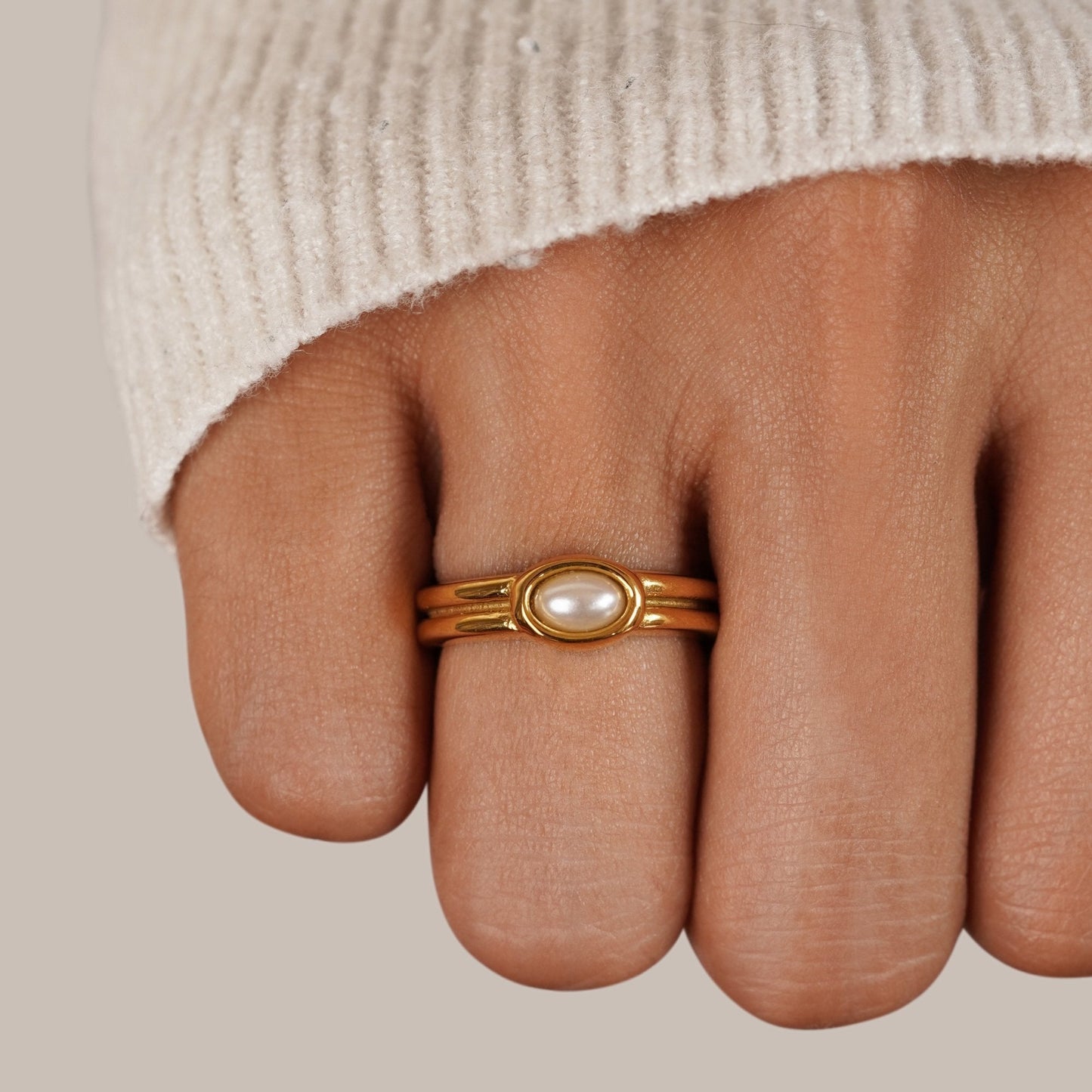 Chunky Pearl 18K Gold Statement Ring