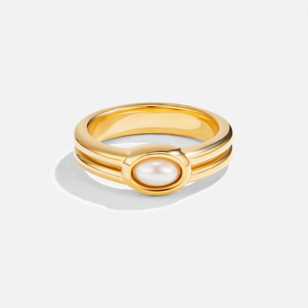 Chunky Pearl 18K Gold Statement Ring