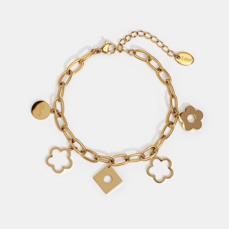 Daisy Charm Bracelet for Good Luck