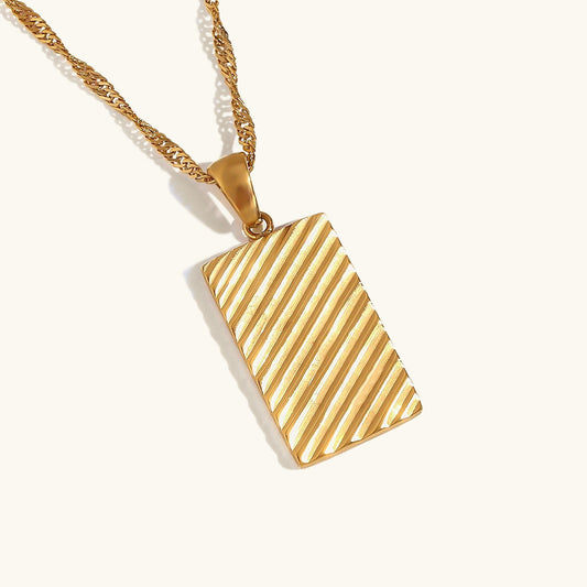 Dahlia Gold Floral Pendant Necklace