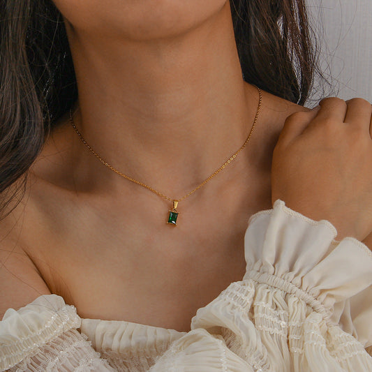 Elegant Green Gemstone Pendant Necklace