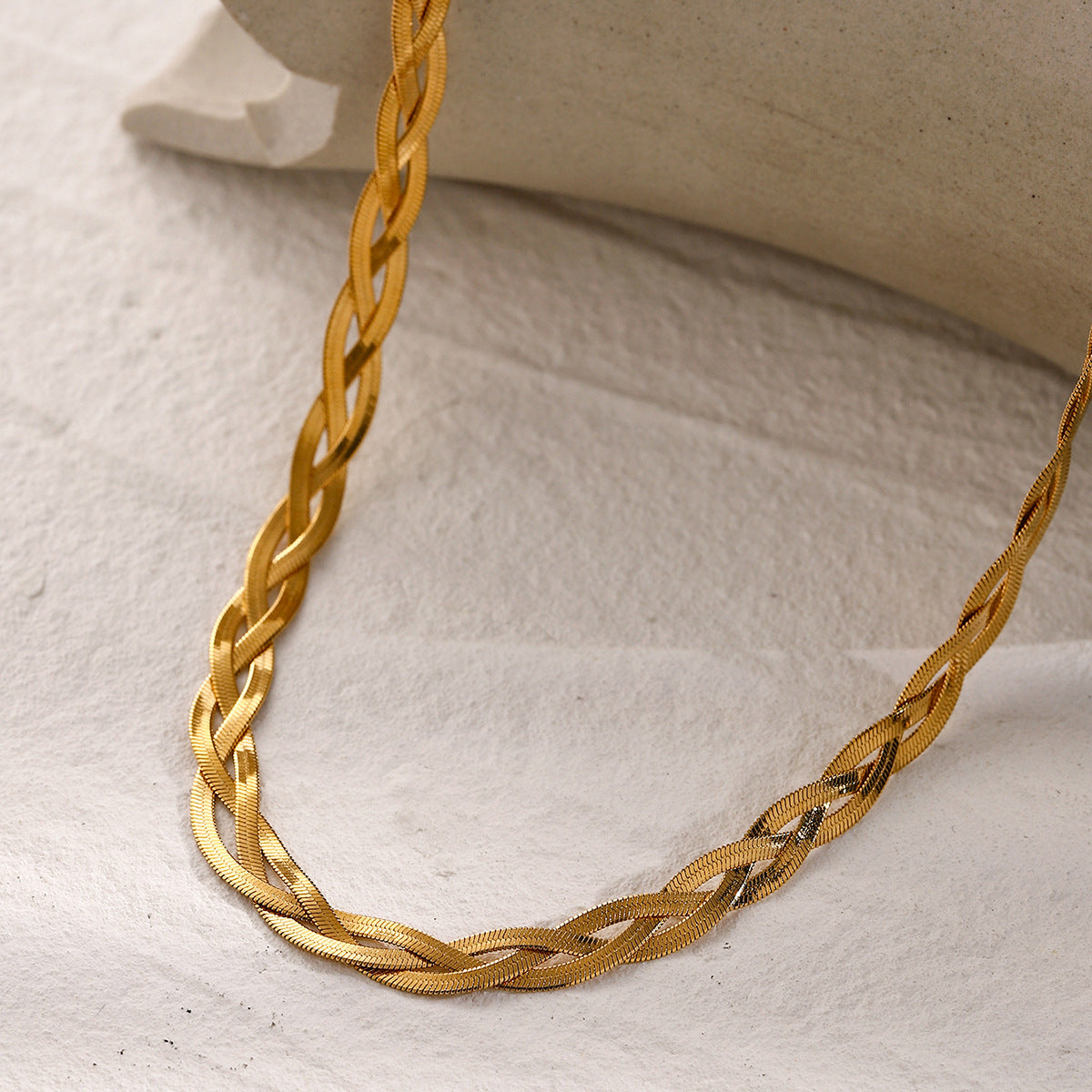 Gold Chain Necklace with Elegant Design