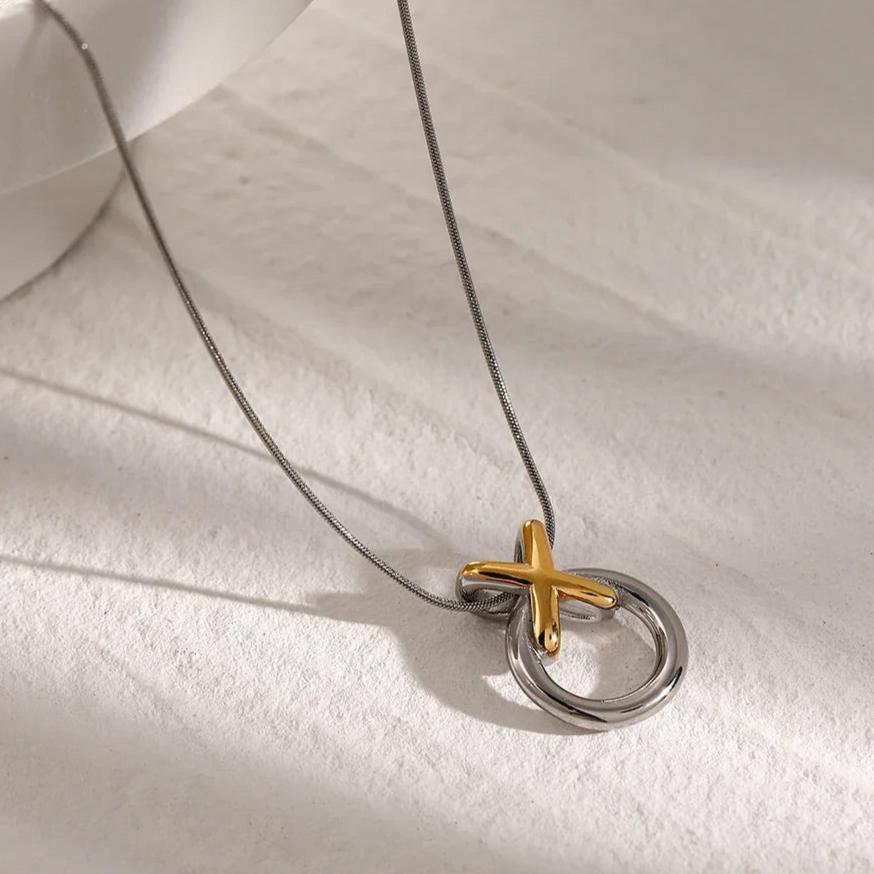 Knot Design Mirabelle Ring Necklace