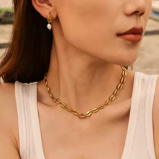 Gold Seashell Pendant Necklace for Women