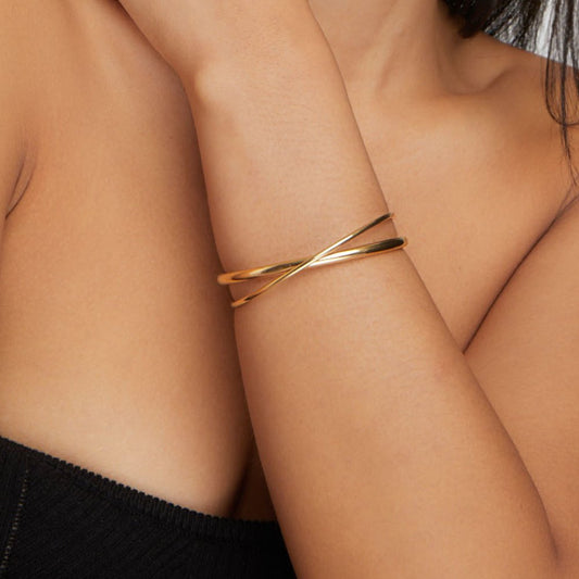 Gold Twist Design Bracelet for Women